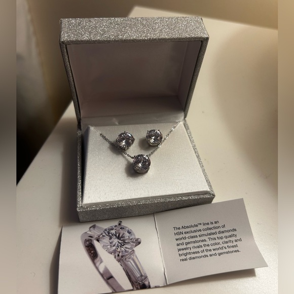 HSN Absolute crystal gift set - Picture 1 of 6